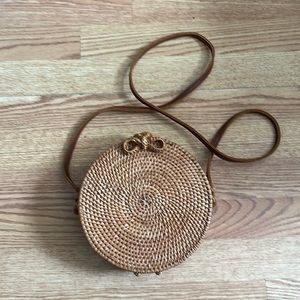 Great Condition Small Round Straw shoulder bag